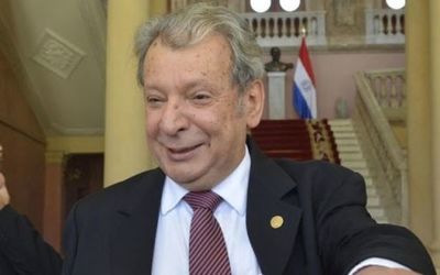 Senador Galaverna es hospitalizado en Asunción
