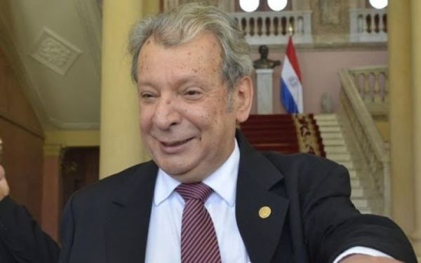 Senador Galaverna es hospitalizado en Asunción