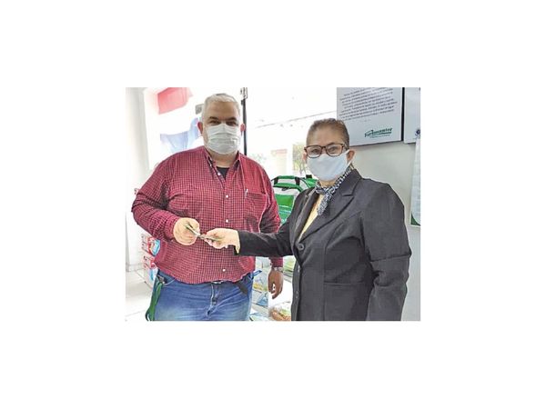 Farmacenter premia a clientes con conexión entre los familiares