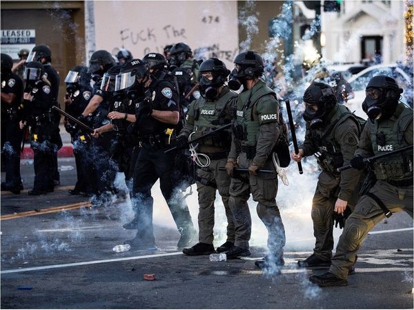 La actuación policial atiza la violencia en las protestas de EEUU