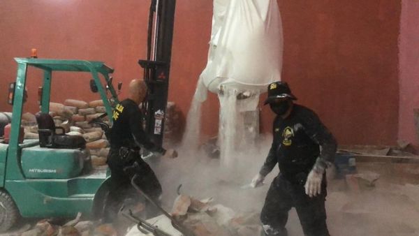 DOF incauta camión con más de tres toneladas de marihuana en Ponta Porâ