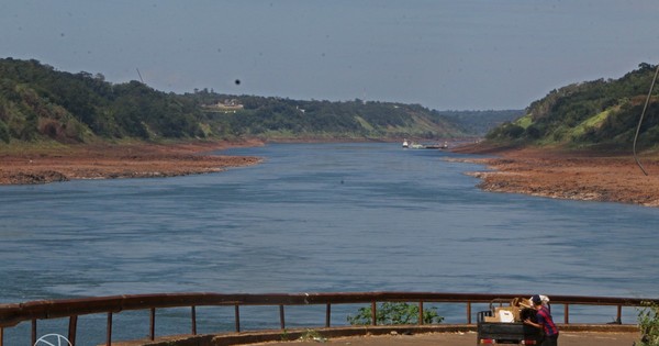 Adolescente de 16 años cayó en aguas del río Paraná