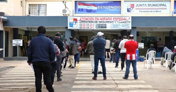 Comunas abrieron ayer para cobros de registros