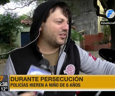 Padre del niño herido: ''Los policías no me dejaron auxiliar a mi hijo''