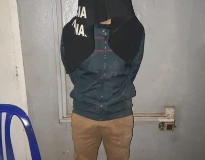 Vecinos aprehenden a un  motochorro que intentaba  escapar luego de asaltar  a una transeúnte – Diario TNPRESS