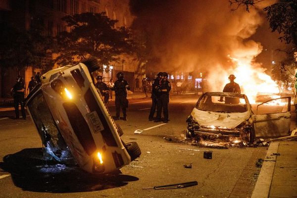Disturbios y choques con la policía en otra jornada de protestas contra el racismo en EEUU - Mundo - ABC Color