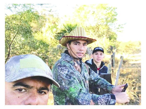 Tacuara arreó su ganado vestido de parapara'i