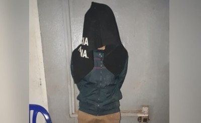 Vecinos capturan a un motochorro y otro logró fugarse tras asalto