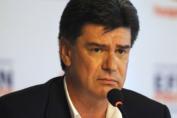 Efraín Alegre es imputado por falsificación de documentos