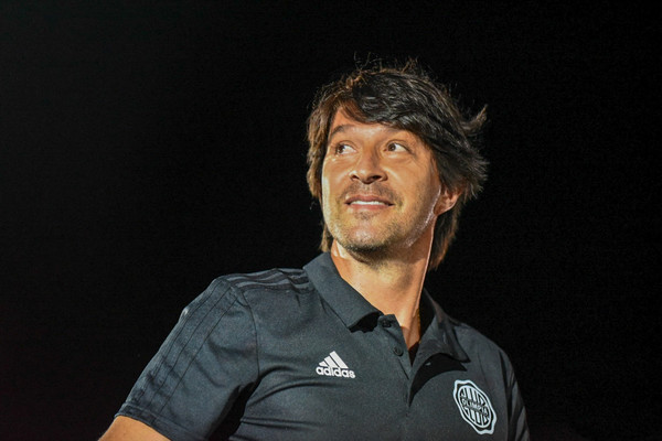 Cuerpo técnico y uruguayos de Olimpia planifican su vuelta