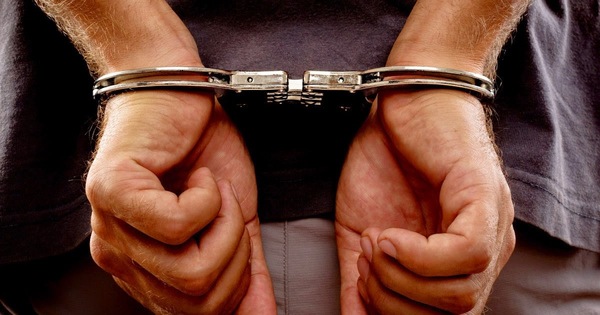 Aprehenden a joven por incumplir prisión domiciliaria