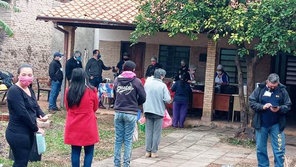 Bomberos de Luque realizaron un karu guasu en la Villa 9 de Marzo • Luque Noticias
