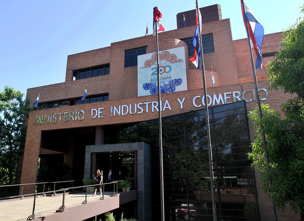 Ministerio de Industria avanza en reglamentación de la Ley de Empresas por Acciones Simplificada - El Trueno