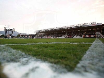 Vasco vuelve a actividades pese a que 19 jugadores contrajeron COVID-19