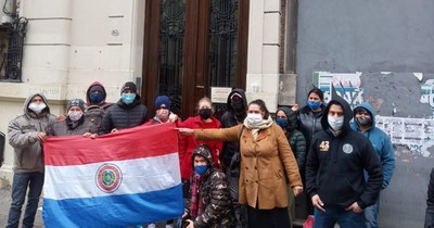 Reclaman atención para paraguayos varados en Argentina