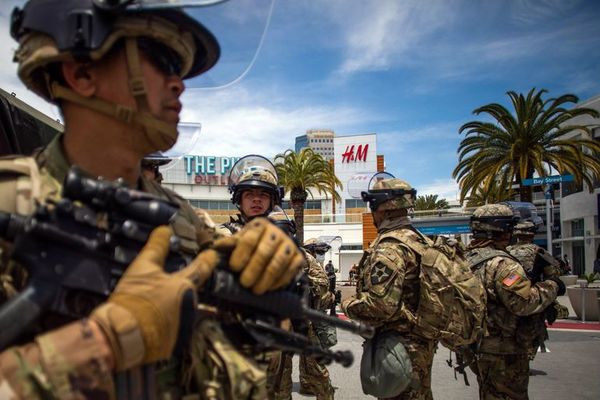 Disturbios no cesan pese a toque de queda en EE.UU. - Internacionales - ABC Color