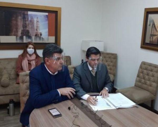 “El fiscal es cartista, los responsables son los administradores de campaña”