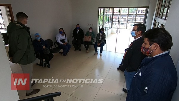 FUNCIONARIOS DE SALUD DE CARMEN DEL PNÁ CON 6 MESES DE SALARIO ATRASADO