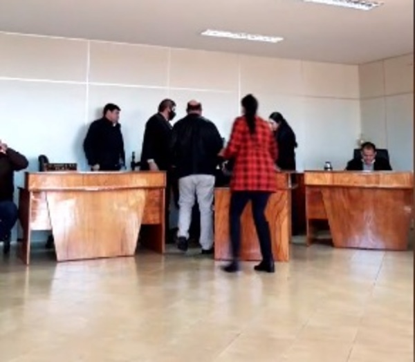 Concejal se desvanece durante sesión en Hernandarias