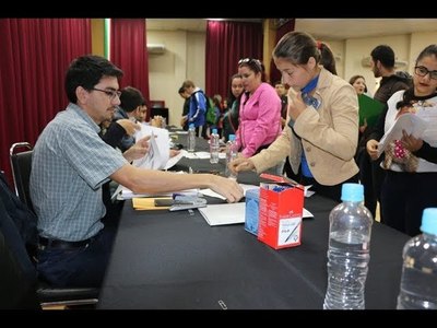 CONTINUA ASITENCIA DE LA GOBERNACIÓN A JOVENES ITAPUENSES