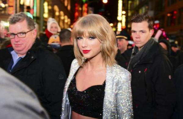 Taylor Swift con todo contra Donald Trump: 'Te echaremos en noviembre' - C9N