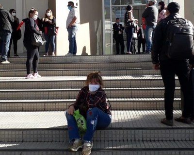 Paraguayos varados piden volver a Argentina