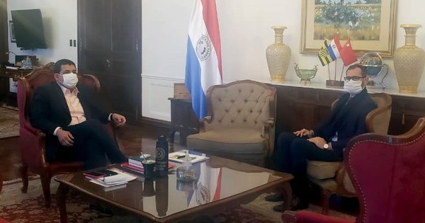Avanzan en reforma estatal con propuesta para compras públicas