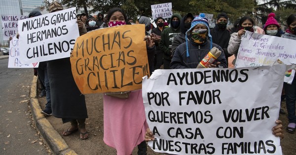 Latinoamericanos varados en Chile suplican repatriación