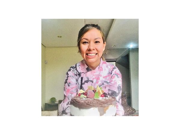 Médica, emprendedora y apasionada por la repostería