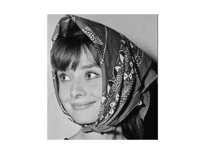 Bandanas, accesorio que adoran las  actrices, estrellas del rock y princesas