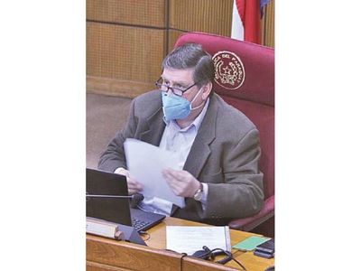 Con apoyo de su bloque, Llano aspira mantenerse en el cargo