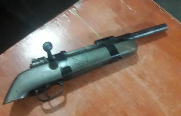 Detienen a presunto delincuente que asaltaba con fusil