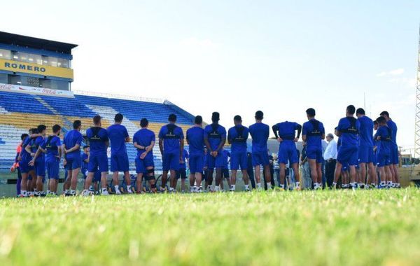 Jugadores de Luqueño aseguran que no se harán test de Covid-19 si no cobran