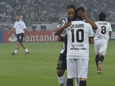 La broma de Salgueiro sobre el caso Ronaldinho