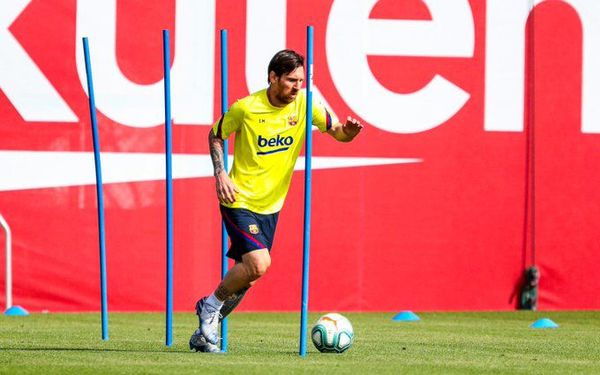 Messi se entrena al margen - Fútbol - ABC Color