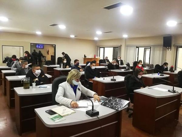 Quieren instalar 20 camas de terapia en el Hospital Distrital de Franco - ABC en el Este - ABC Color