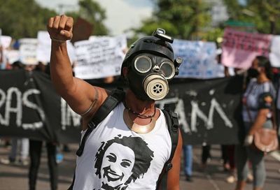 Bolsonaro llama “terroristas” a manifestantes antifascistas - Mundo - ABC Color