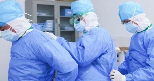 Confeccionistas nacionales fabricarán batas quirúrgicas con altos estándares