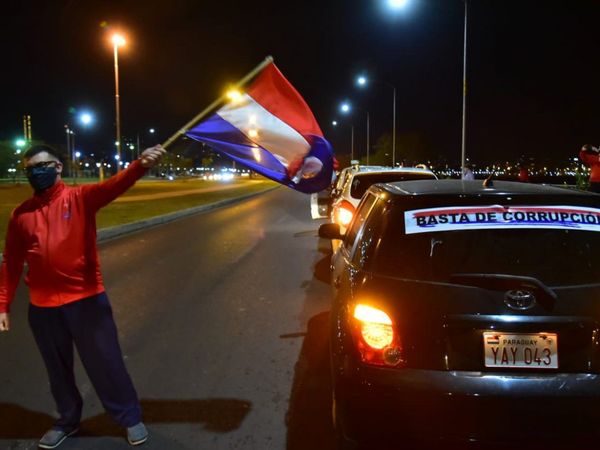 Caravana contra la corrupción: Exigen castigo a responsables de negociados en pandemia
