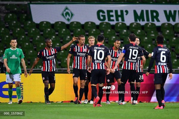 Eintracht vence 3-0 en Bremen y hunde aún más al Werder - Fútbol - ABC Color