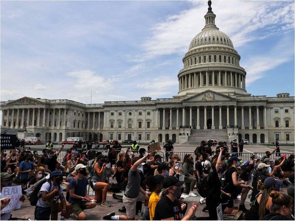Protestas reavivan el temor a rebrote de Covid-19 en EEUU