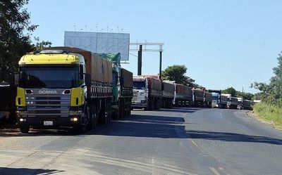 Preocupa el ingreso masivo de camiones - Economía - ABC Color