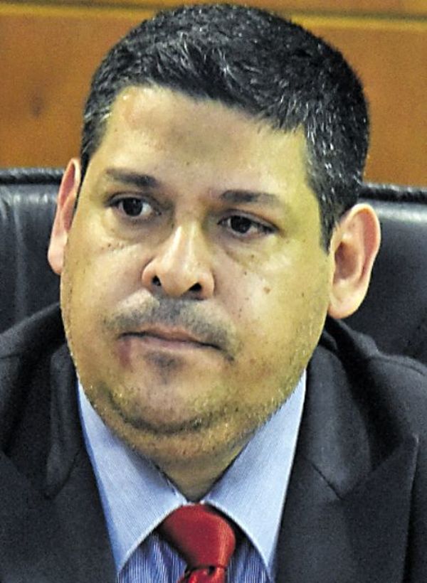 Condenado a 25 años de cárcel por abusar de niña - Judiciales y Policiales - ABC Color