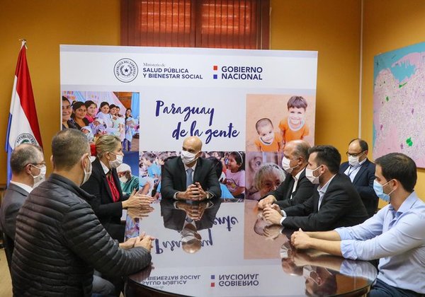 Industria paraguaya proveerá batas médicas