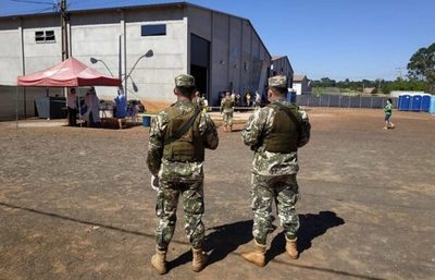 Militar negó "intercambio íntimo", dice Sequera