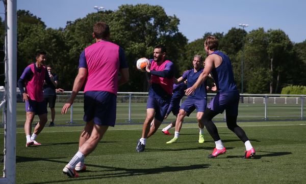 El Tottenham confirmó un positivo de coronavirus - Fútbol - ABC Color