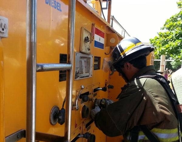 HOY / Bombero de Mariano da positivo a Covid-19 y su unidad deja de operar