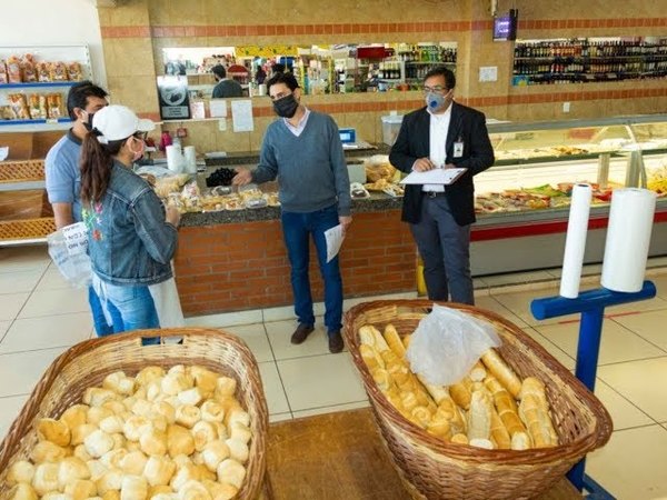 COMPRADORES DEBEN EXHIBIR FACTURAS DE COMPRA AL DENUNCIAR EN DEFENSA AL CONSUMIDOR