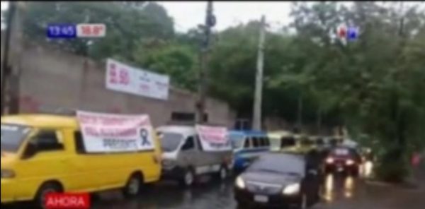 Covid-19: Transportistas escolares reclaman la desidia del estado | Noticias Paraguay