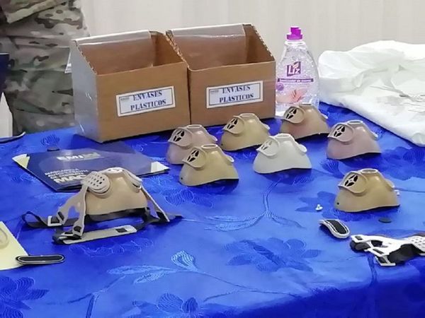 Ejército boliviano produce mascarillas con filtros de eucalipto